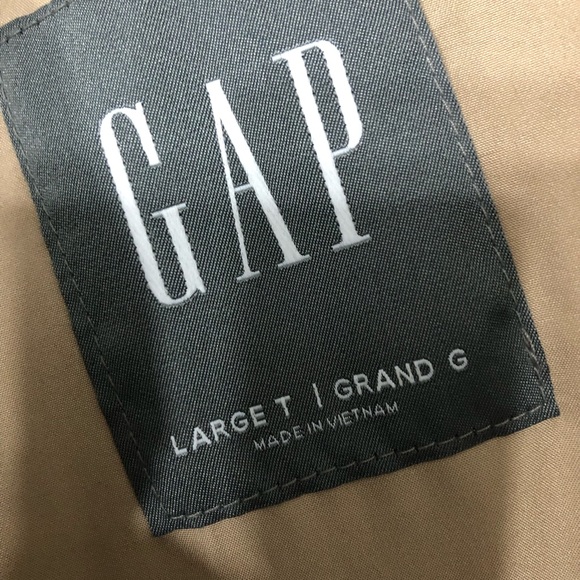 Classic Gap Recycled puffer vest large Tall - Picture 2 of 8